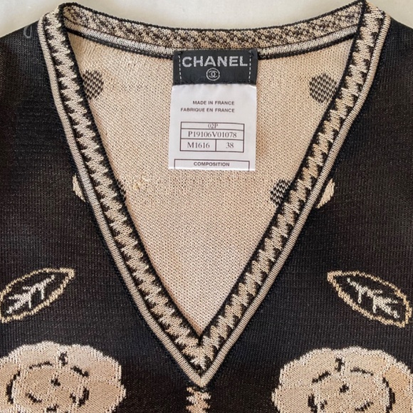 Chanel V-Neck Camellia Knit Top - Picture 3 of 6